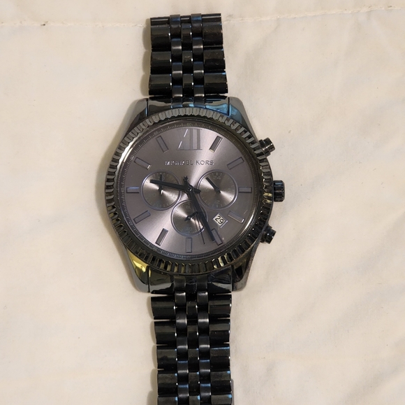 Michael Kors Men's Oversized Runway Watch, Navy Blue, NWT, MK8480 - Picture 4 of 9